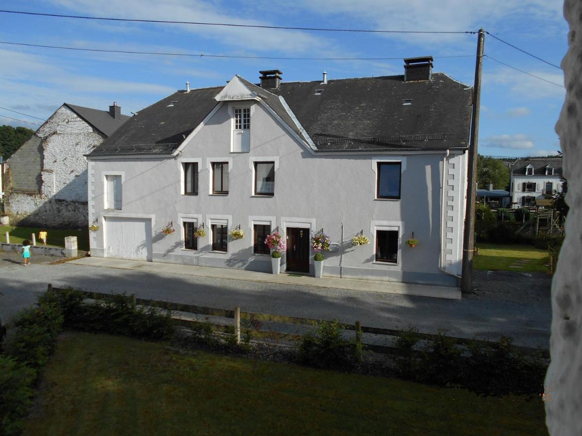 Sur La Rive Vierre Villa Suxy Exteriör bild