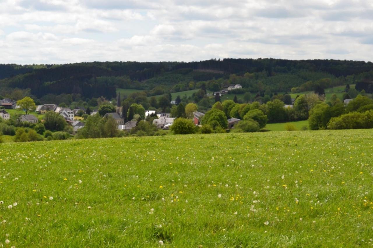 Sur La Rive Vierre Villa Suxy Exteriör bild
